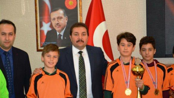 Şehit Tüm General Aydoğan Aydın Ortaokulu Öğrencileri Hentbolda İl Şampiyonu