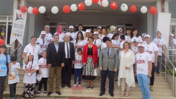 Hamiyyet Ferudun Sözen Özel Eğitim Uygulama Merkezinde 4006 Tübitak Bilim Fuarı Açıldı.