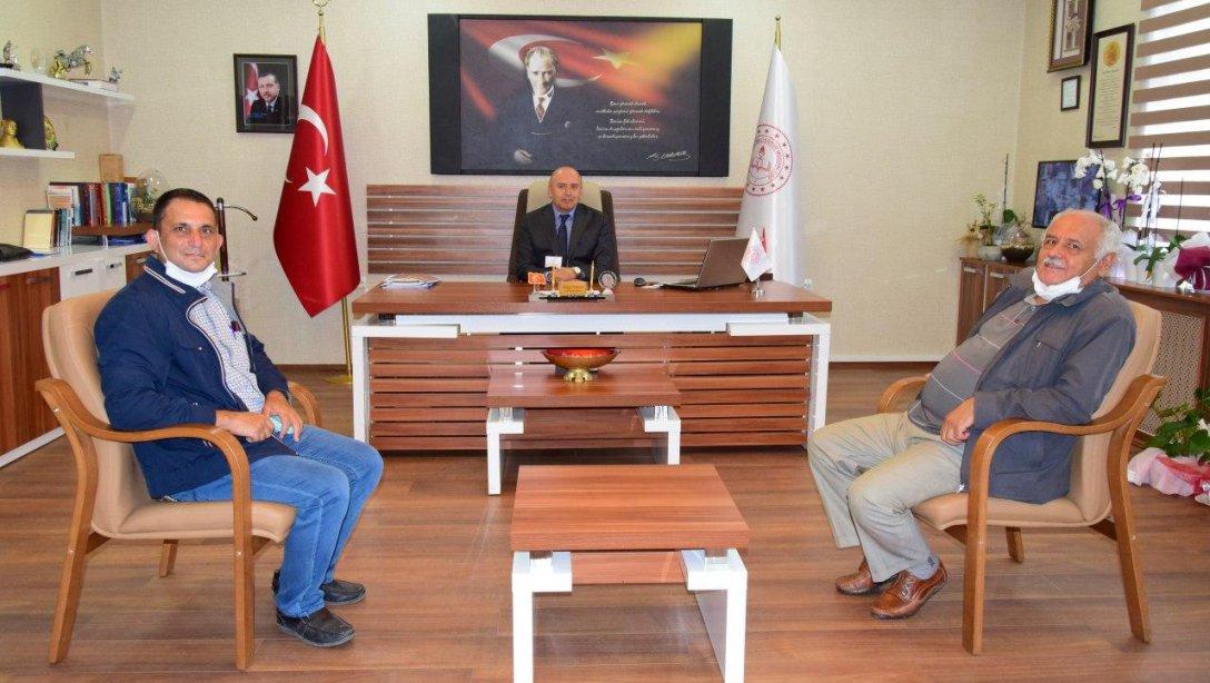 Balıkesir AK Parti Kurucu İl Başkanı Musa YILMAZ, İlçe Millî Eğitim Müdürümüz Yakup ÖZBEK'i Ziyaret Etti.