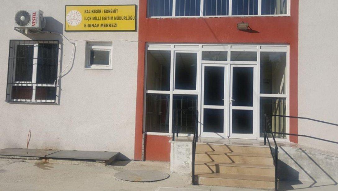Remzi Molvalıoğlu Ortaokulu'nda, E-Sınav Merkezimiz Faaliyete Geçti. 