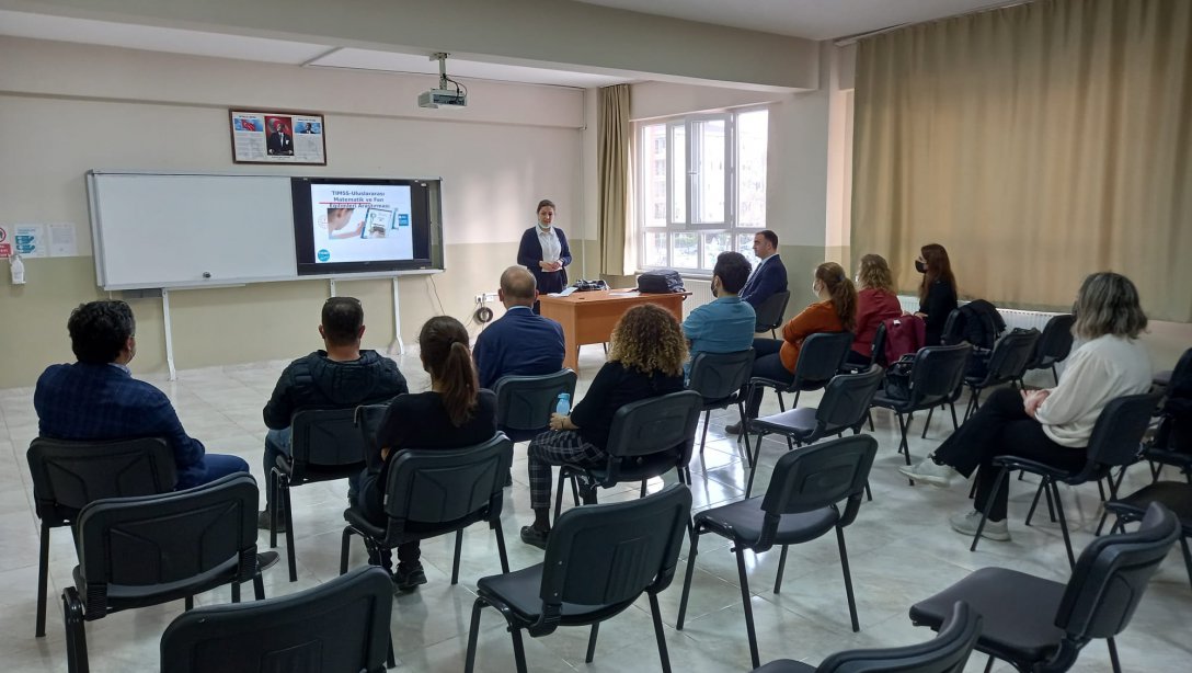Remzi Molvalıoğlu Ortaokulumuzda TIMSS (Uluslarası Matematik ve Fen Eğilimleri Araştırması) Bilgilendirme Toplantısı Yapıldı