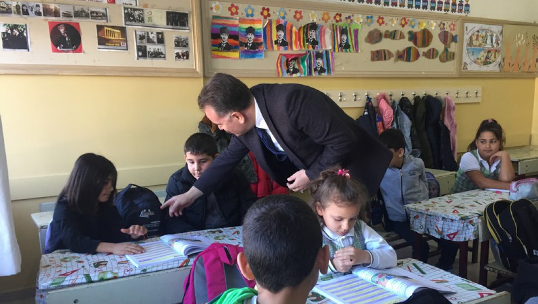 Kaymakamımız Sayın Ahmet ODABAŞ ile İlçe Milli Eğitim Müdürümüz Yaşar CİĞER'in okul ziyareti 