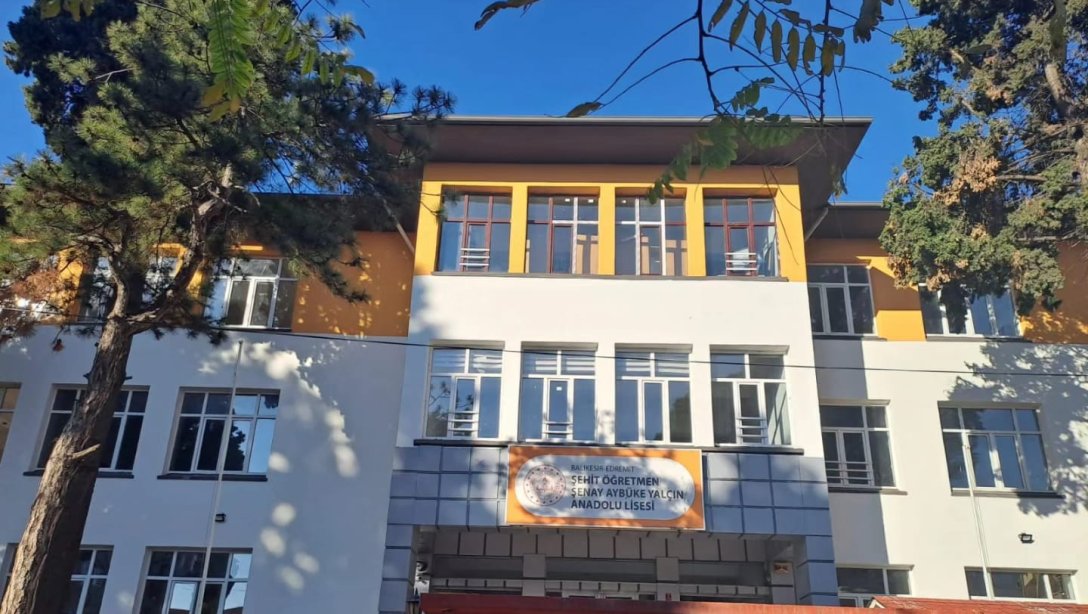 Şehit Öğretmen Şenay Aybüke Yalçın Anadolu Lisesi kendi okula taşınıyor.