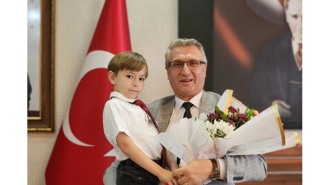 İlçe Milli Eğitim Müdürü  Yaşar CİĞER'in 23 Nisan Ulusal Egemenlik ve Çocuk Bayramı Mesajı 