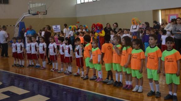 İlçemiz 23 Nisan Anaokulları Çocuk Spor Şenliği Ödül Töreni Düzenlendi.