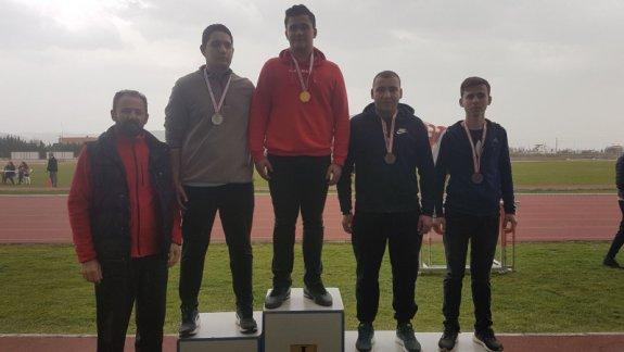Edremit Mesleki ve Teknik Anadolu Lisesi Öğrencilerinden Atletizm Yarışmalarında Büyük Başarı