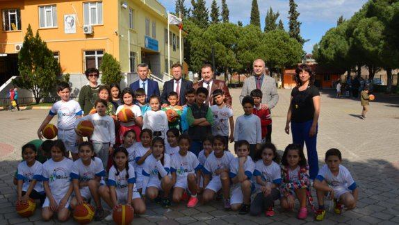 Sporda Yetenek 10la Gelecek Projesi Kapsamında İlçemiz Okullarına Ziyaret