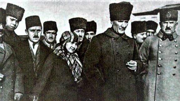 Atatürkün İlçemizi Ziyaret Edişinin 84. Yıldönümü Coşkuyla Kutlandı. 