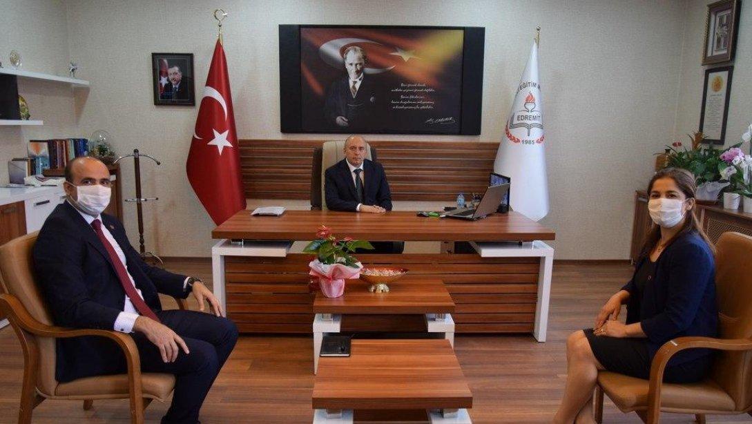 İlçe Milli Eğitim Müdürümüz Yakup Özbek'e Hayırlı Olsun Ziyaretleri Sürüyor.