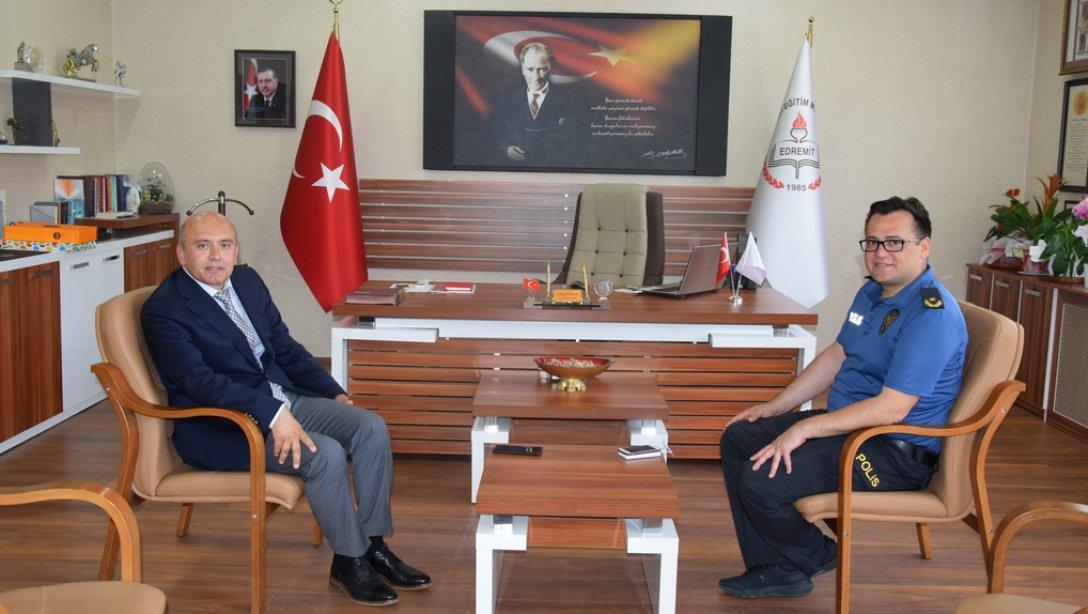 İlçe Emniyet Müdürümüz Mehmet Yasin Özer, İlçe Milli Eğitim Müdürümüz Yakup Özbek'i Ziyaret Etti.
