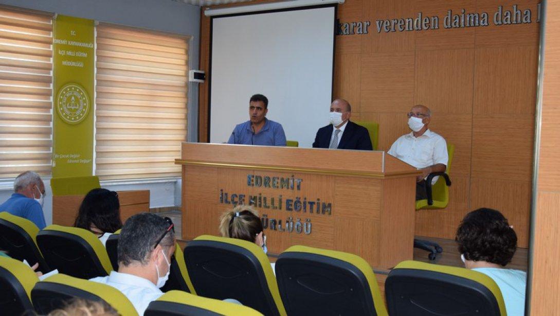 21 Eylül'de Yüz Yüze Eğitime Başlayacak Okul Müdürleriyle Hazırlık Toplantısı Yapıldı.