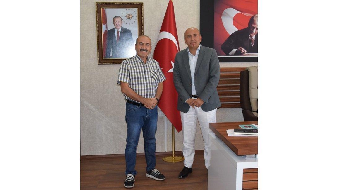  Ankara Çankaya İlçe Milli Eğitim Şube Müdürü Şerafettin DELİALİOĞLU, İlçe Milli Eğitim Müdürümüz Yakup ÖZBEK'e Ziyaret.